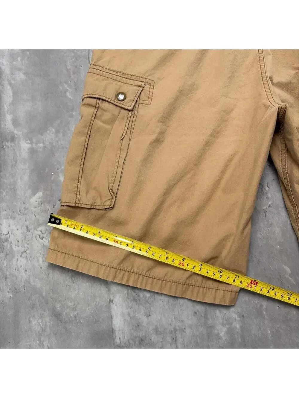 Levi's Tan Cargo Shorts